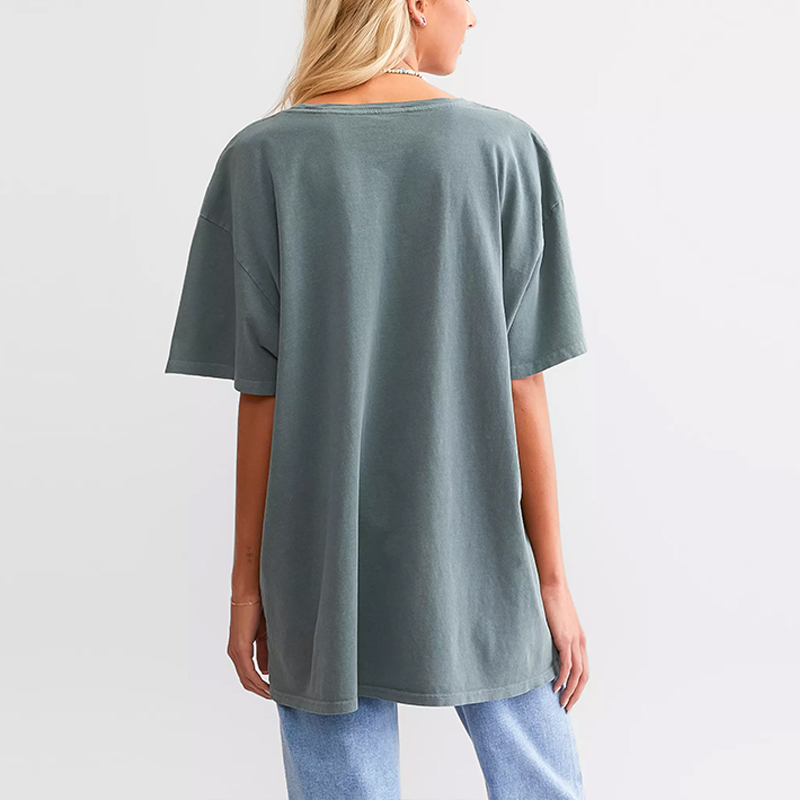 get personalized women’s t shirts from hongfeng for a unique, custom look.